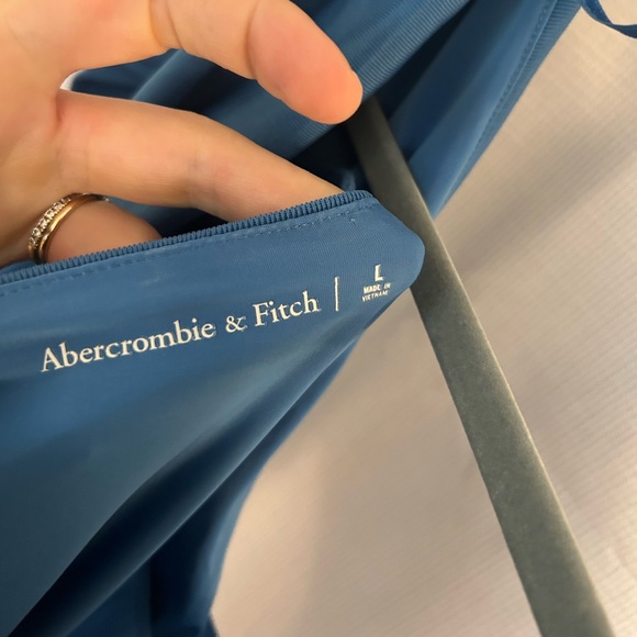 Ruched off the shoulder dress - Picture 2 of 3